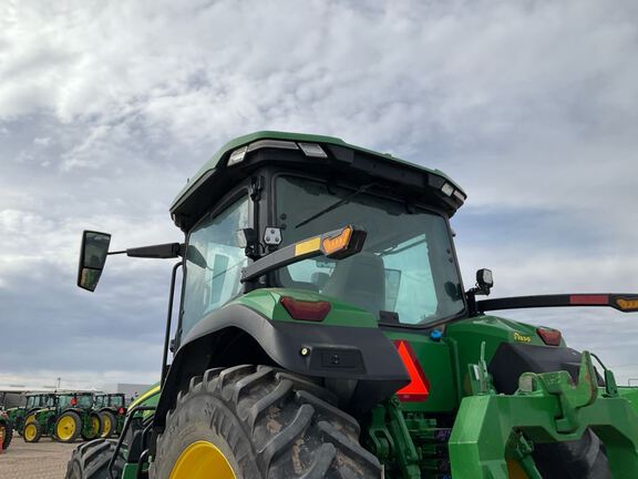 2023 John Deere 8R 370 Tractor