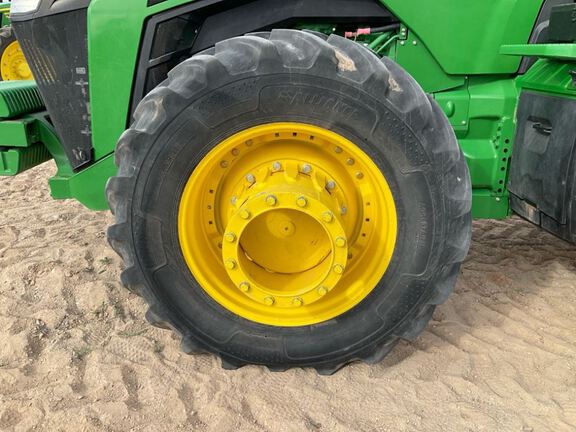 2023 John Deere 8R 370 Tractor