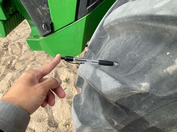 2023 John Deere 8R 370 Tractor