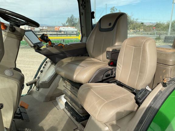 2023 John Deere 8R 370 Tractor