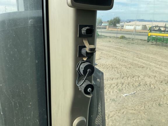 2023 John Deere 8R 370 Tractor