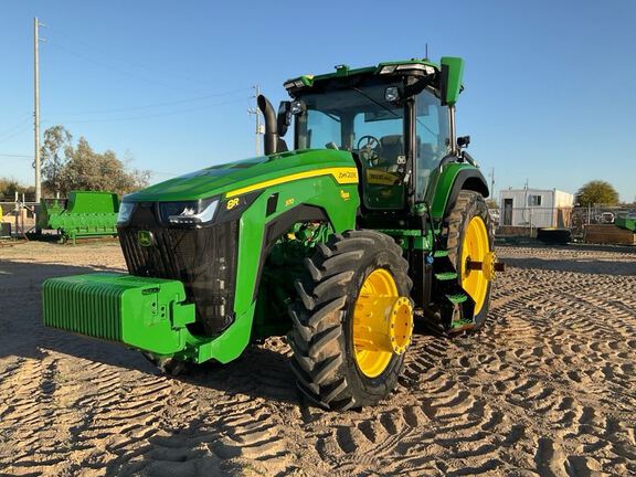 2023 John Deere 8R 370 Tractor
