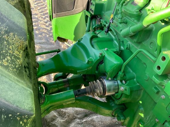 2023 John Deere 8R 370 Tractor