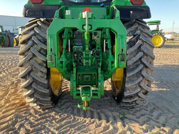 2023 John Deere 8R 370 Tractor