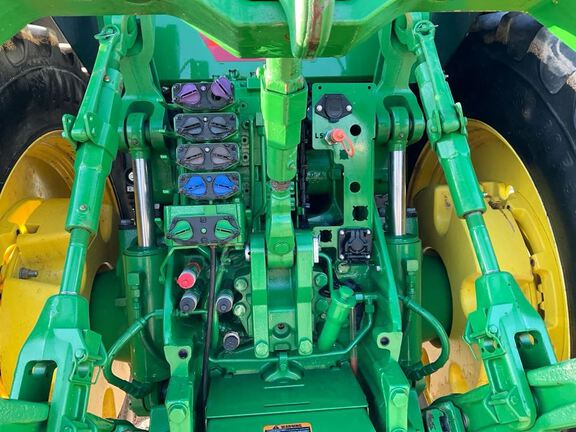 2023 John Deere 8R 370 Tractor