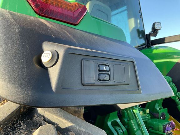 2023 John Deere 8R 370 Tractor