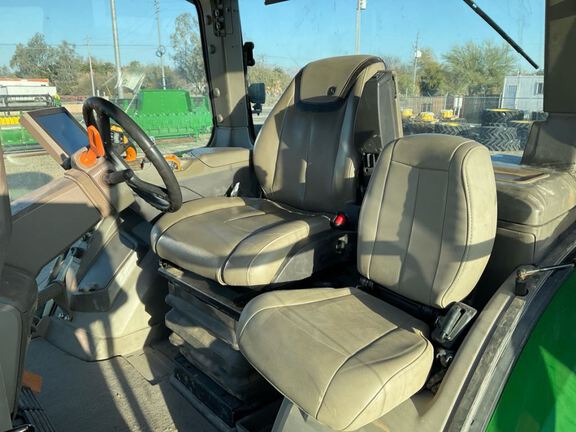 2023 John Deere 8R 370 Tractor