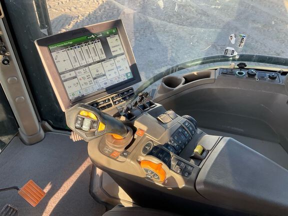 2023 John Deere 8R 370 Tractor