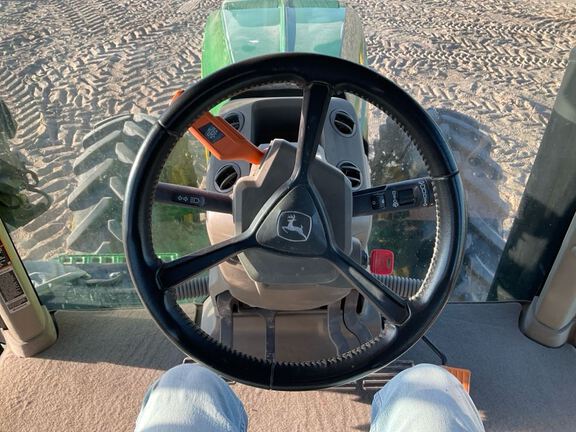 2023 John Deere 8R 370 Tractor