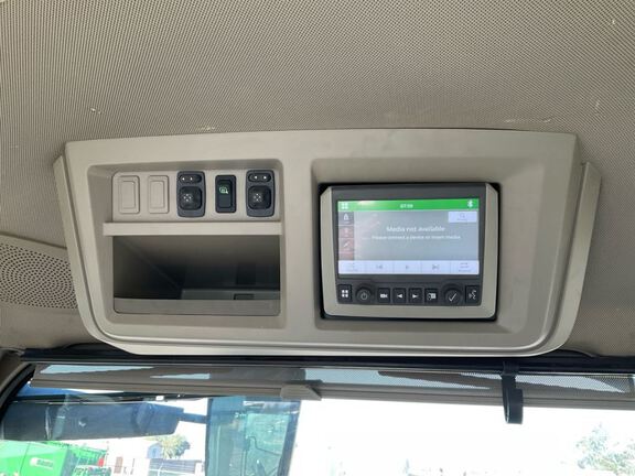 2023 John Deere 8R 370 Tractor