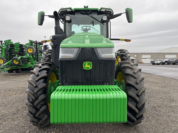 2022 John Deere 8R 370 Tractor