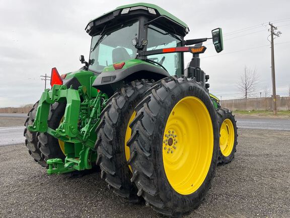 2022 John Deere 8R 370 Tractor