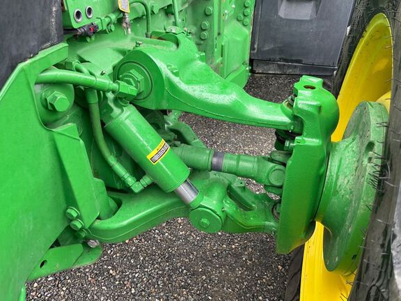 2022 John Deere 8R 370 Tractor