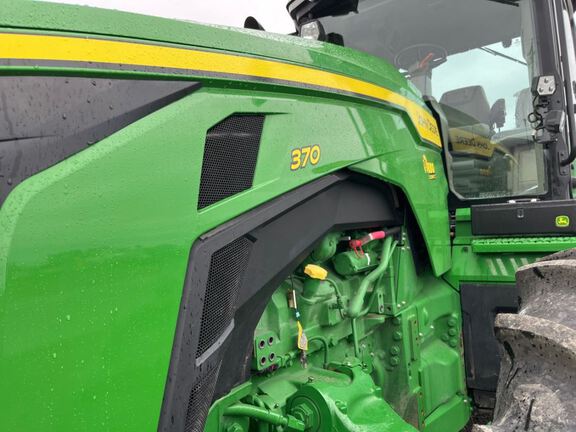 2022 John Deere 8R 370 Tractor