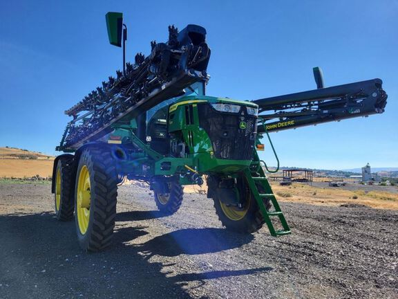 2023 John Deere 616R Sprayer/High Clearance