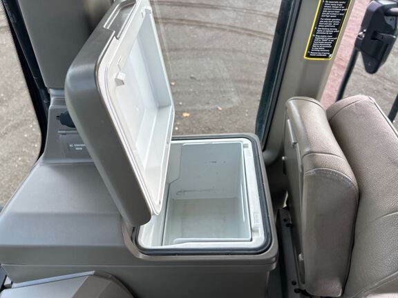 2022 John Deere 9RX 540 Tractor Rubber Track