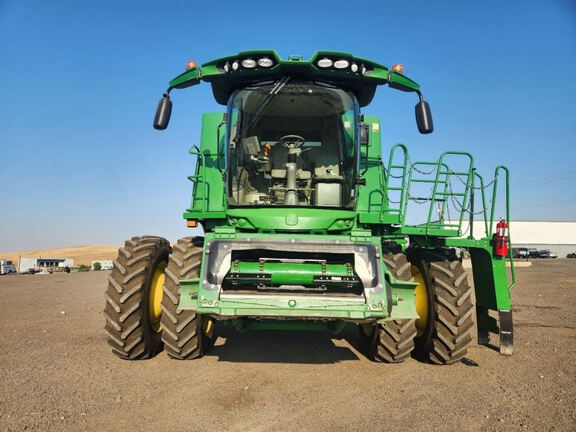 2018 John Deere S780 Combine