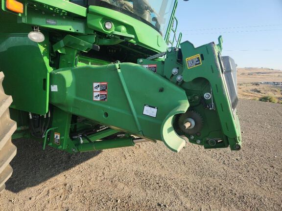 2018 John Deere S780 Combine