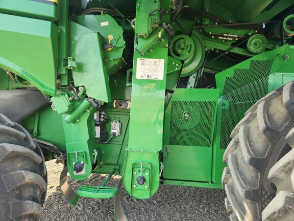 2018 John Deere S780 Combine