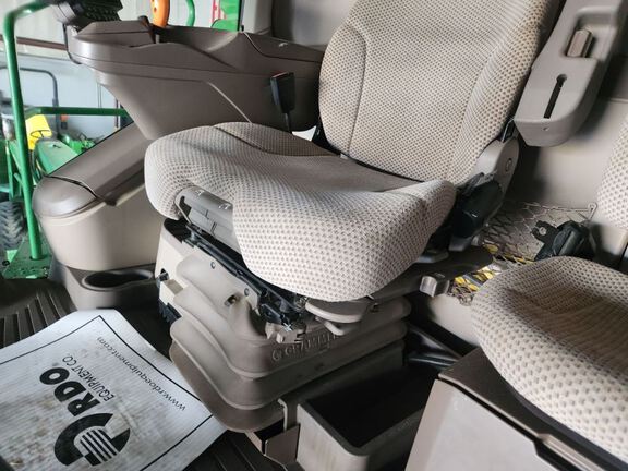 2018 John Deere S780 Combine