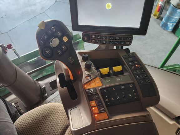 2018 John Deere S780 Combine