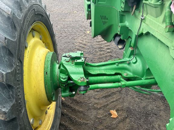 2010 John Deere 8225R Tractor