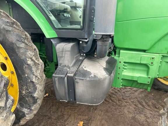 2010 John Deere 8225R Tractor