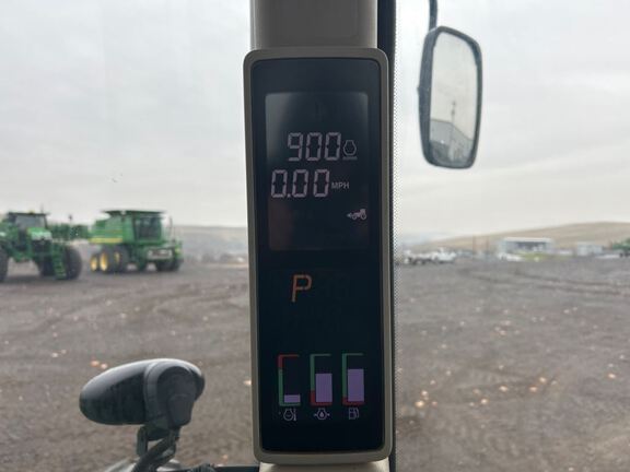 2010 John Deere 8225R Tractor