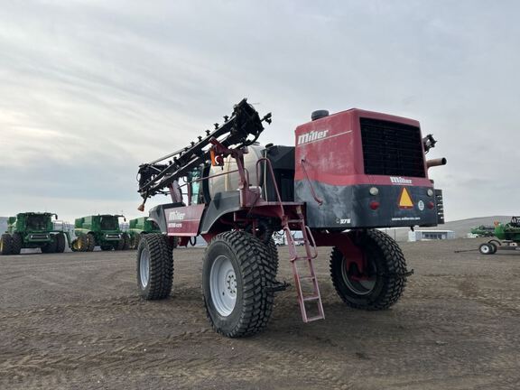 2008 Miller Pro NITRO 4275 Sprayer/High Clearance