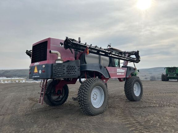 2008 Miller Pro NITRO 4275 Sprayer/High Clearance