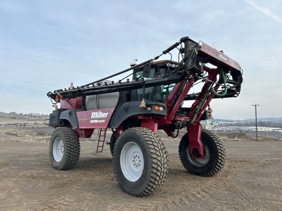 2008 Miller Pro NITRO 4275 Sprayer/High Clearance