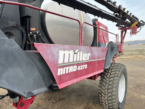 2008 Miller Pro NITRO 4275 Sprayer/High Clearance