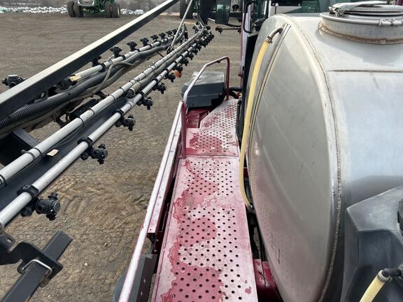 2008 Miller Pro NITRO 4275 Sprayer/High Clearance