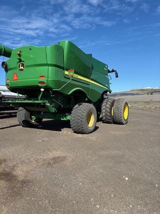 2018 John Deere S780 Combine