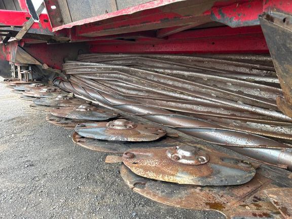 2013 Massey Ferguson WR9770 Windrower