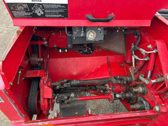 2013 Massey Ferguson WR9770 Windrower