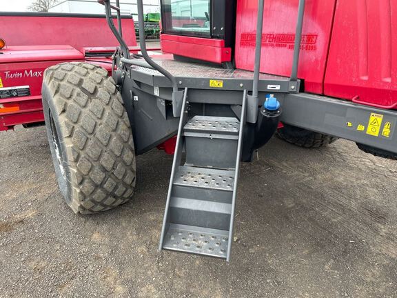 2013 Massey Ferguson WR9770 Windrower