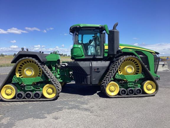 2025 John Deere 9RX 710 Tractor Rubber Track