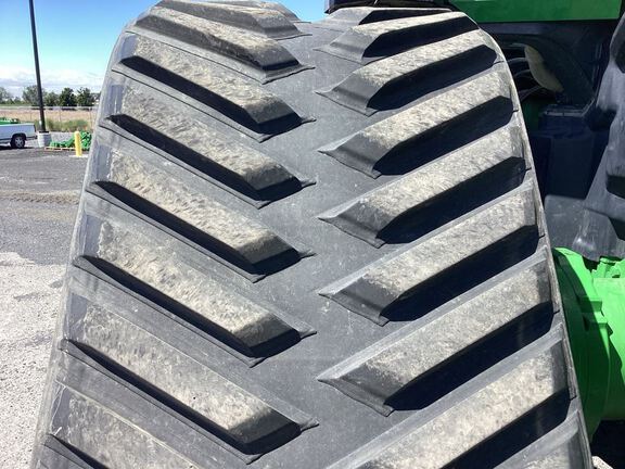 2025 John Deere 9RX 710 Tractor Rubber Track