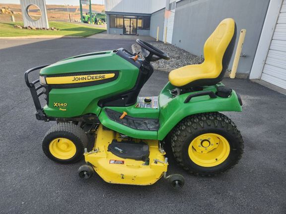 2011 John Deere X540 Garden Tractor