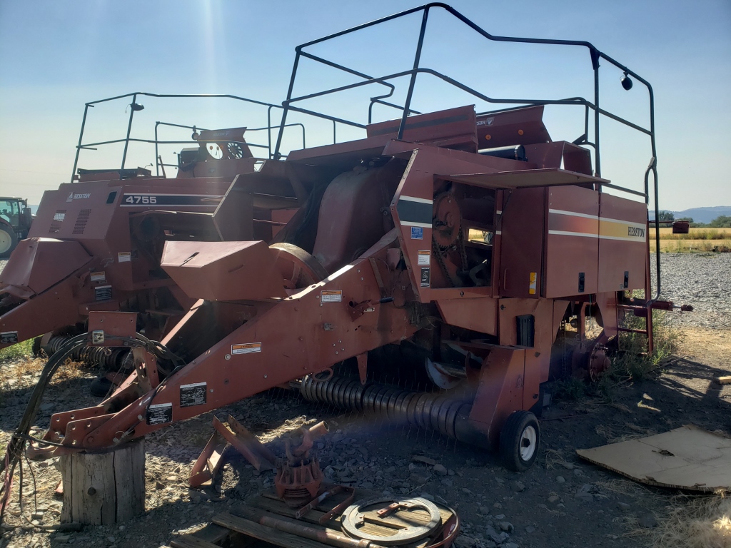 1999 AGCO Hesston 4790 Baler/Square