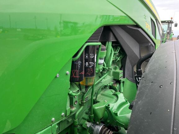 2022 John Deere 8R 370 Tractor