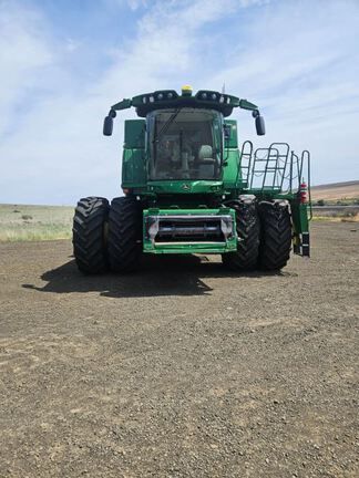 2024 John Deere S780 Combine