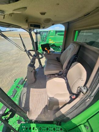 2024 John Deere S780 Combine