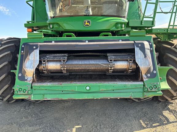 2024 John Deere S780 Combine