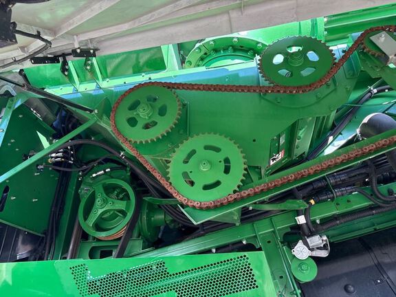 2024 John Deere S780 Combine
