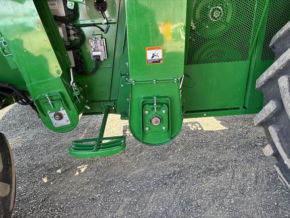 2024 John Deere S780 Combine