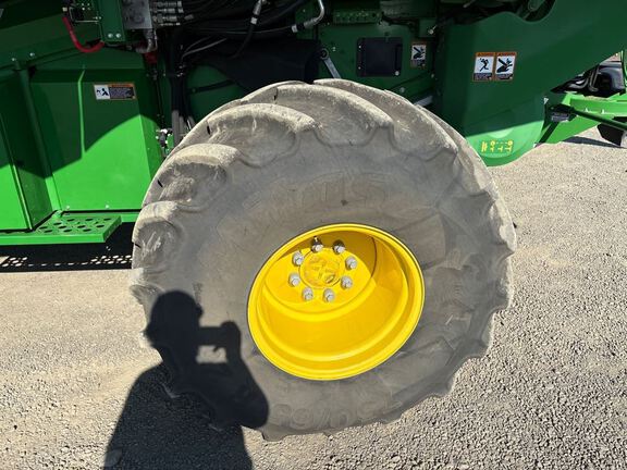 2024 John Deere S780 Combine