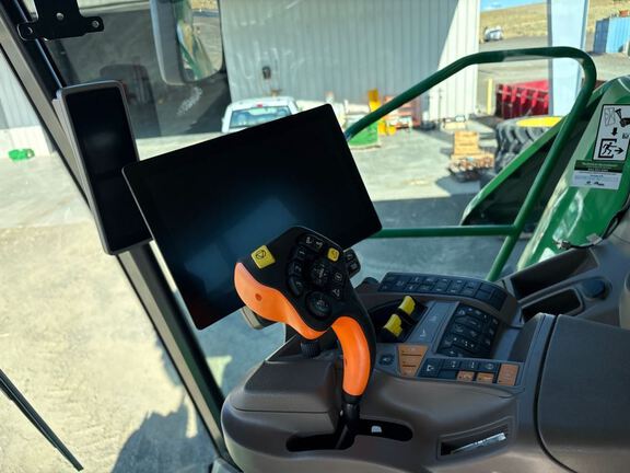 2024 John Deere S780 Combine