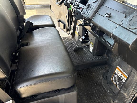 2024 John Deere XUV865M ATV